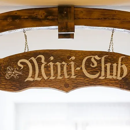 蔚兰布伦恩酒店 酒店 锡利安