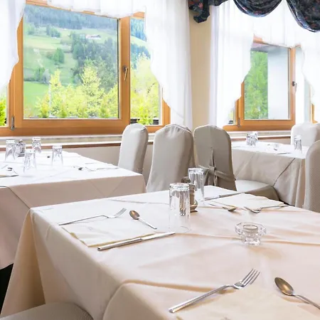 מלון Alpenhotel Weitlanbrunn סיליאן