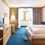 Alpenhotel Weitlanbrunn 4* 실리안