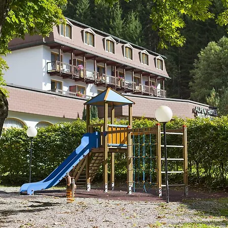 Alpenhotel Weitlanbrunn 4*