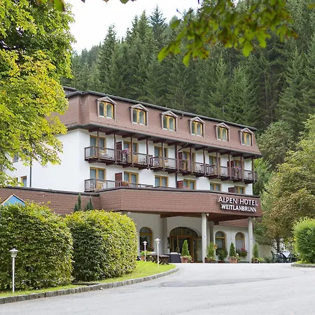 מלון Alpenhotel Weitlanbrunn 4*