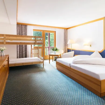 Alpenhotel Weitlanbrunn Otel